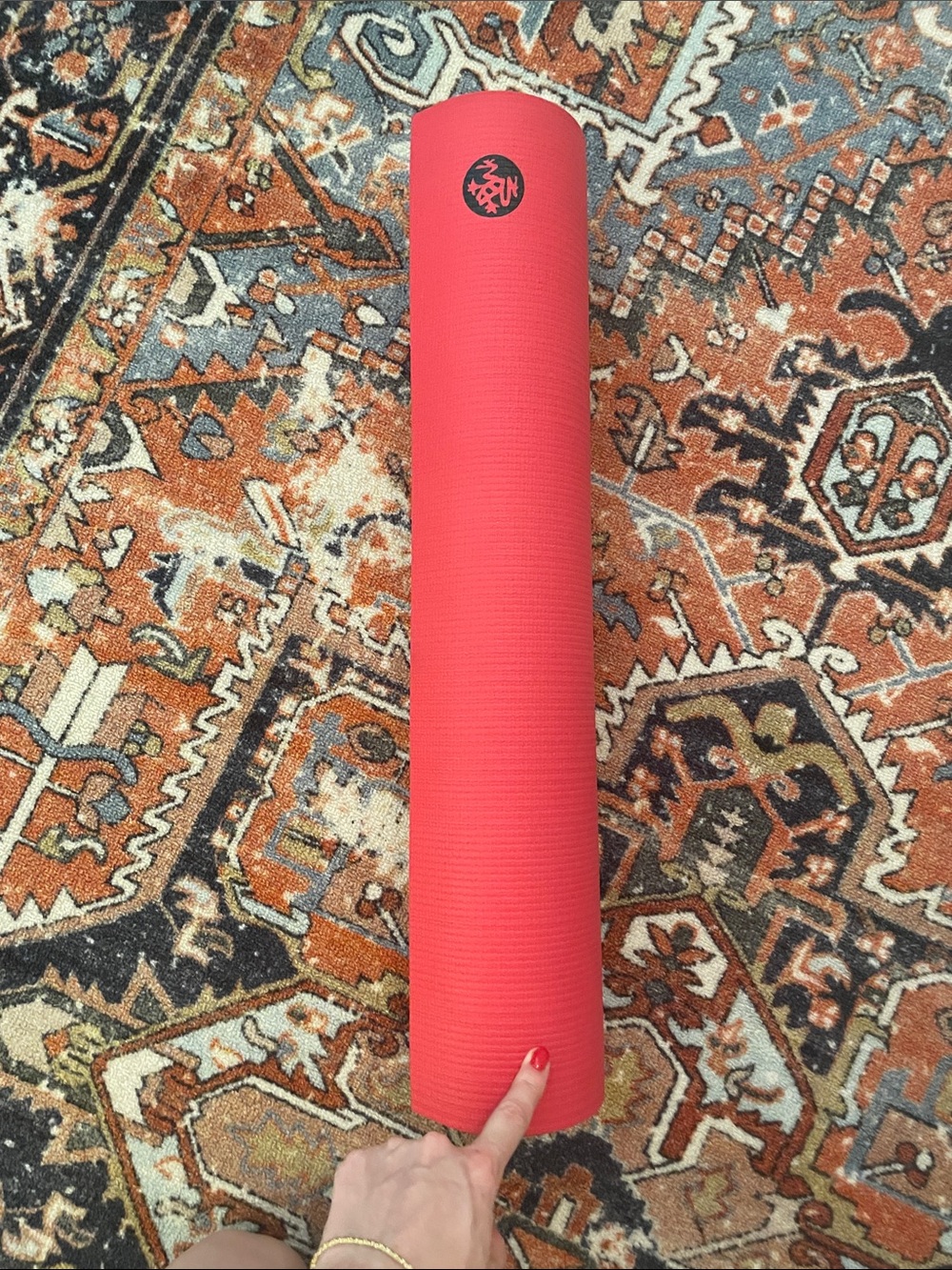 Manduka PROlite Yoga Mat 4.7mm Coral Pink - Picture 2 of 7